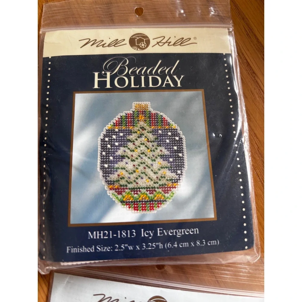 Mill Hill Beaded Holiday Snow Globe & Beaded Ornament Kits Set of 4 Christmas